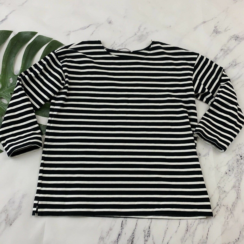 🌺 2/$50 or 3/$60! Everlane Black and White Striped Long Sleeve Tee
